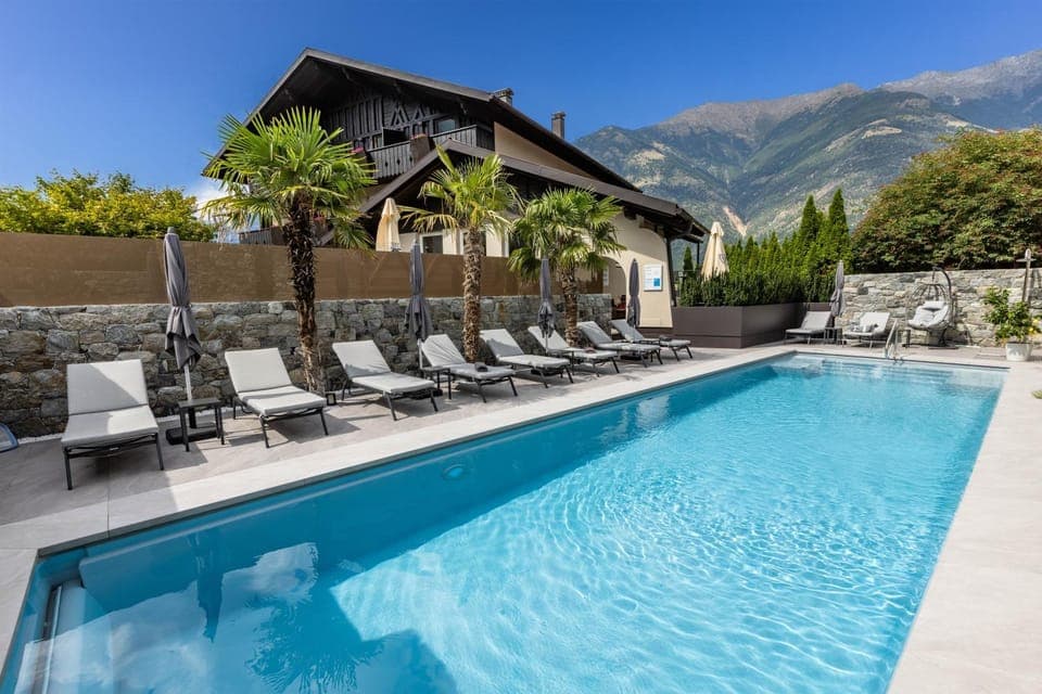 Pool view, Swimming pool