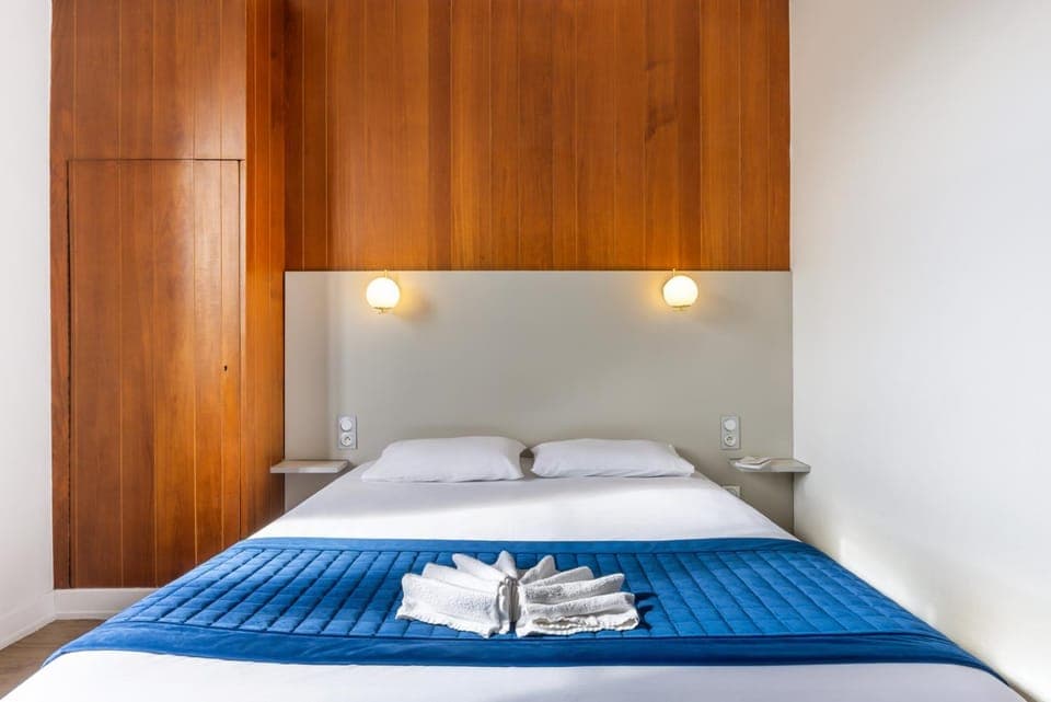 Bed, Photo of the whole room, Bedroom, towels, wardrobe