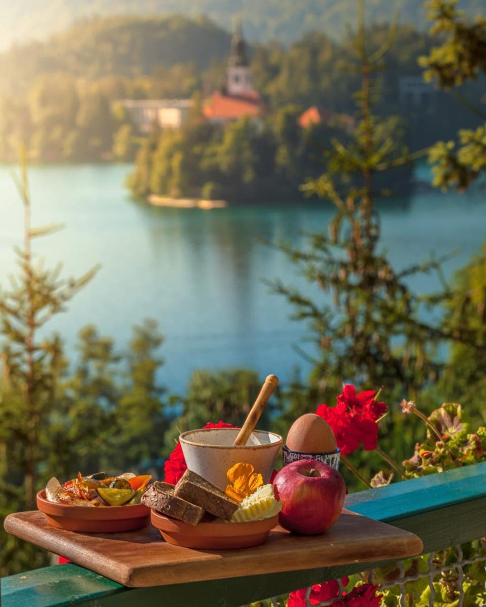Food, Lake view, Breakfast