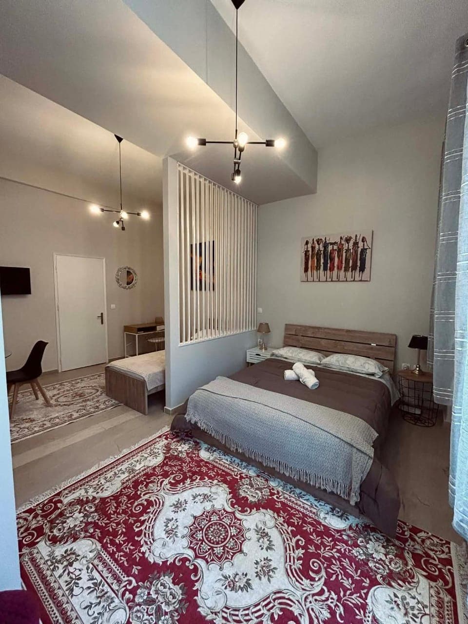 Bed, Photo of the whole room, Bedroom