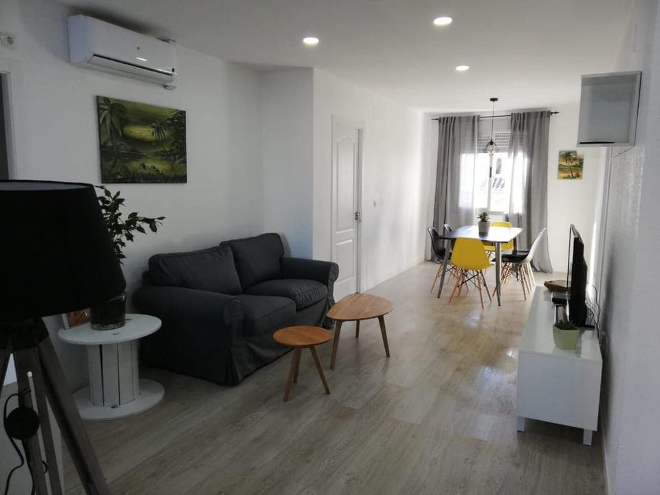 TV and multimedia, air conditioner