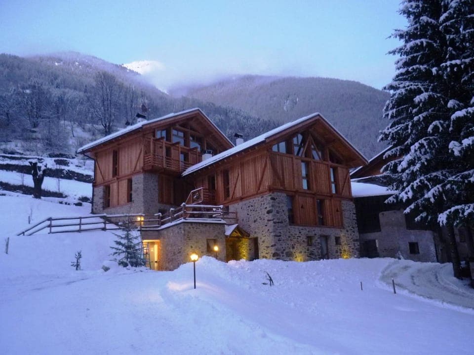 Facade/entrance, Skiing, Mountain view, Sports