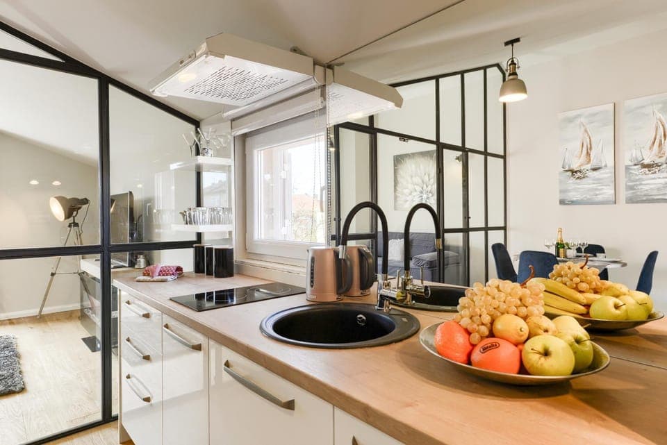 Kitchen or kitchenette