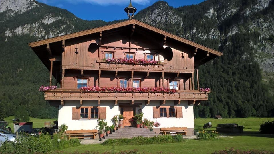 Property building, Balcony/Terrace