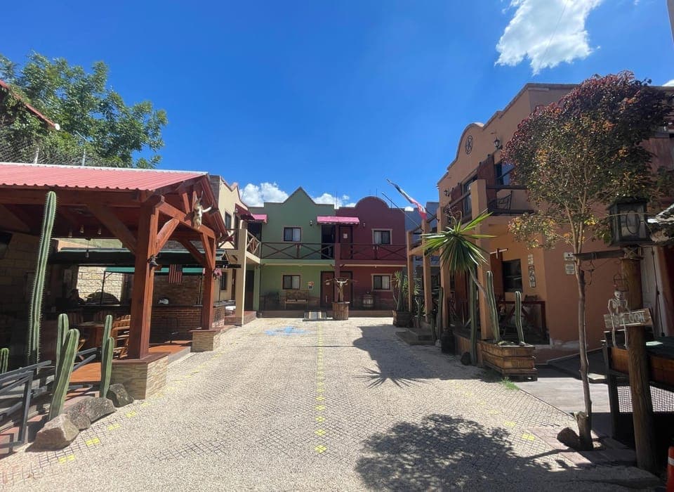 Property building, Day