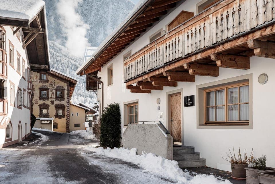 Property building, Neighbourhood, Winter