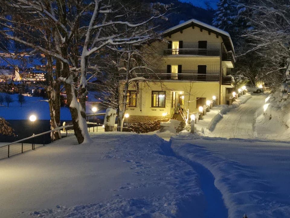 Property building, Winter