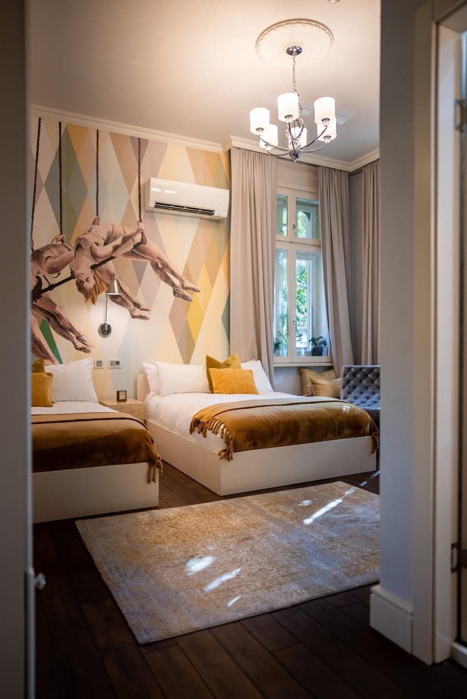 Bed, Photo of the whole room, Bedroom