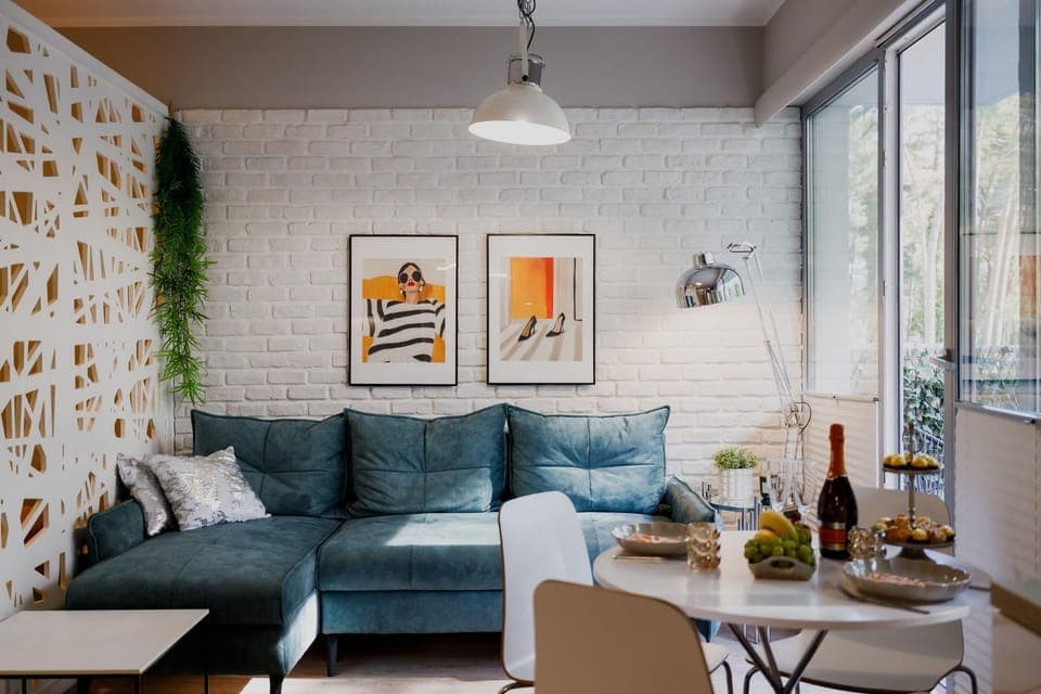 Living room, Seating area, Food