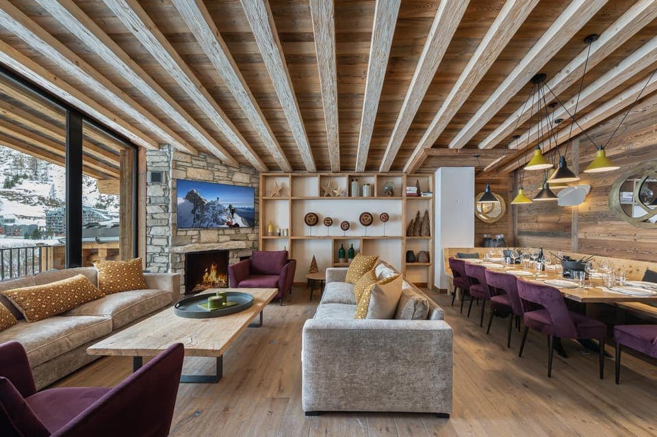 Lounge or bar, Seating area