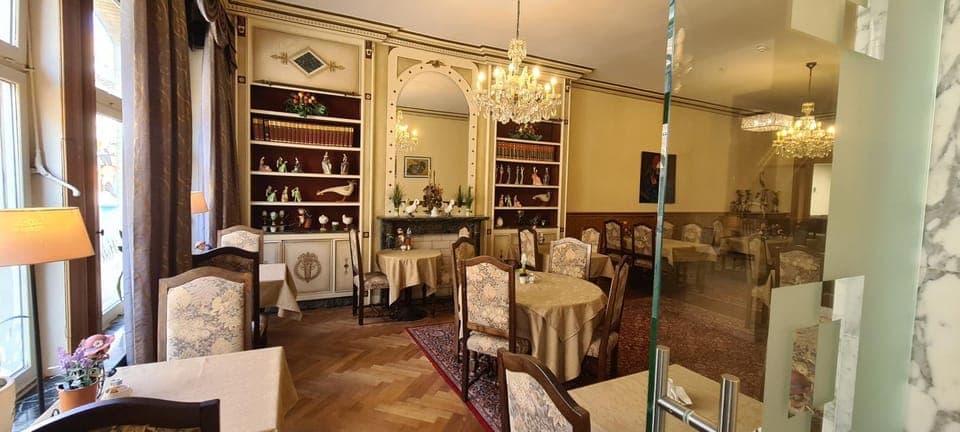 Lounge or bar, Breakfast, Buffet breakfast