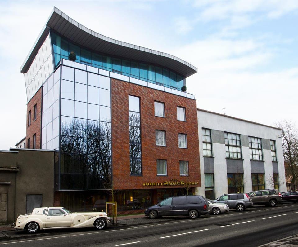 Property building, Facade/entrance