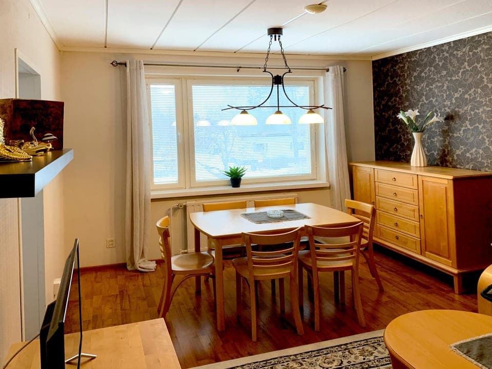 TV and multimedia, Living room, Dining area