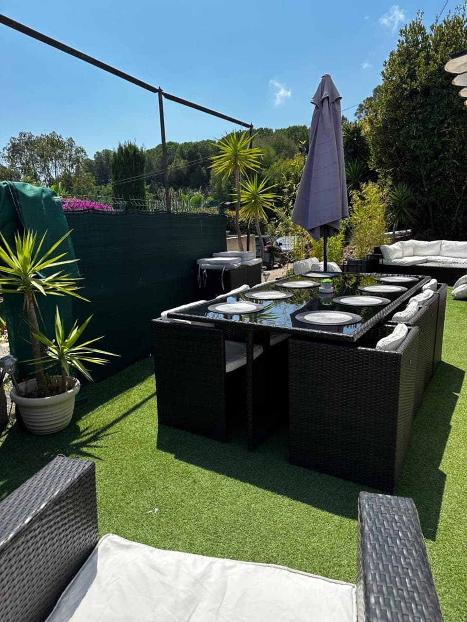 Patio, Spring, Day, Garden, Living room, Seating area, Dining area, Garden view