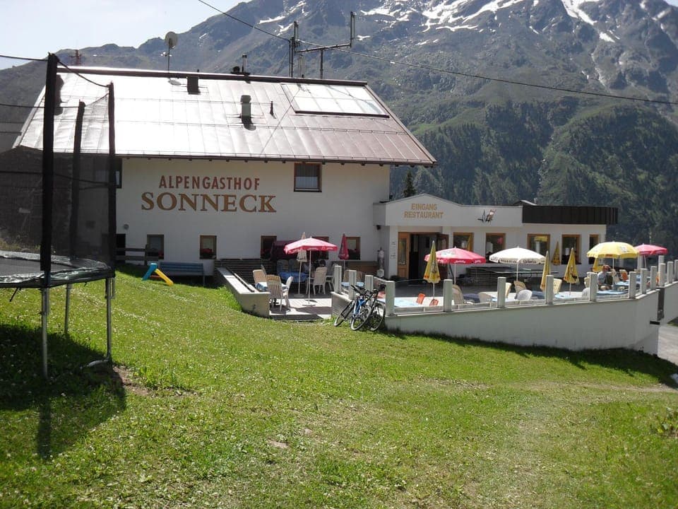 Children play ground, Darts, Game Room, Table tennis, Hiking, Cycling