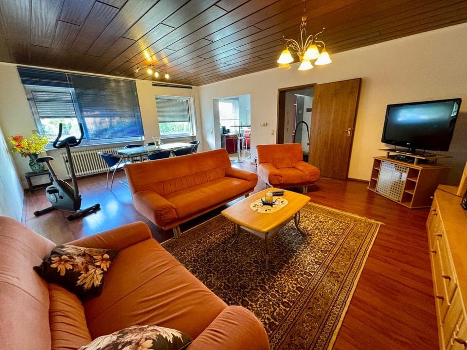 TV and multimedia, Living room, Dining area