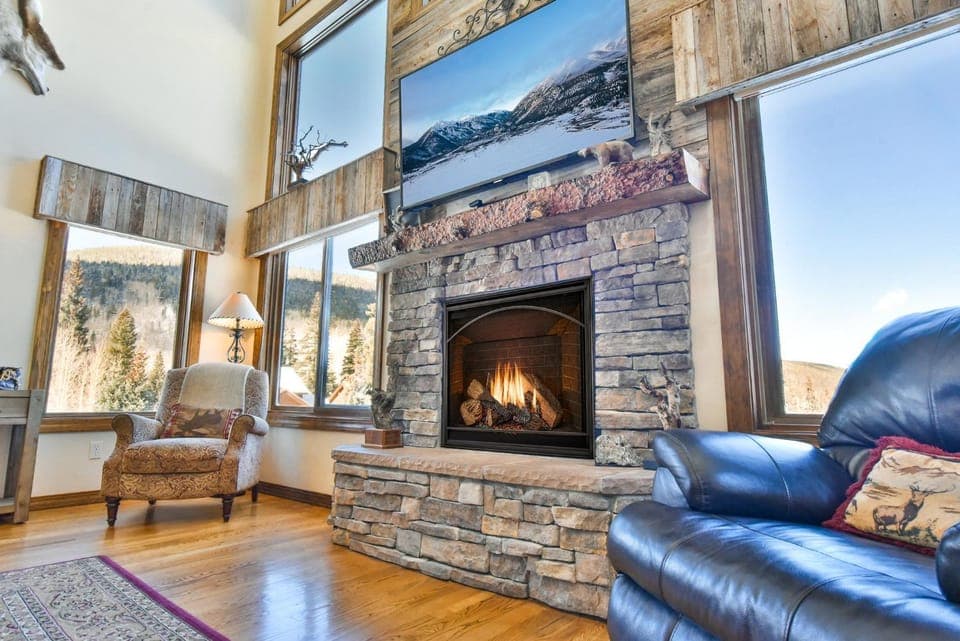 Viking Vista Retreat Luxury Home: Great Views House in Blue River