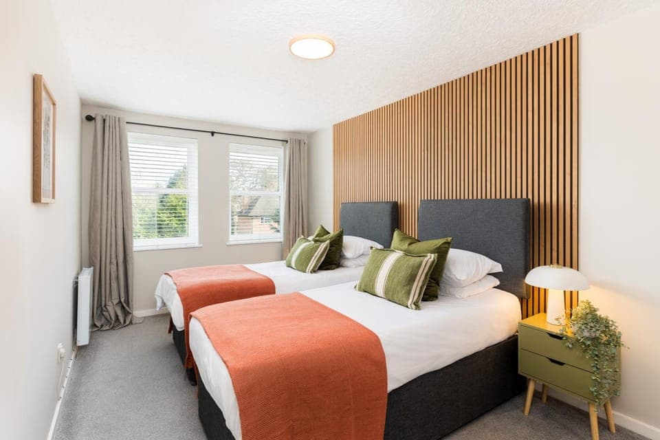 Bed, Photo of the whole room, Bedroom