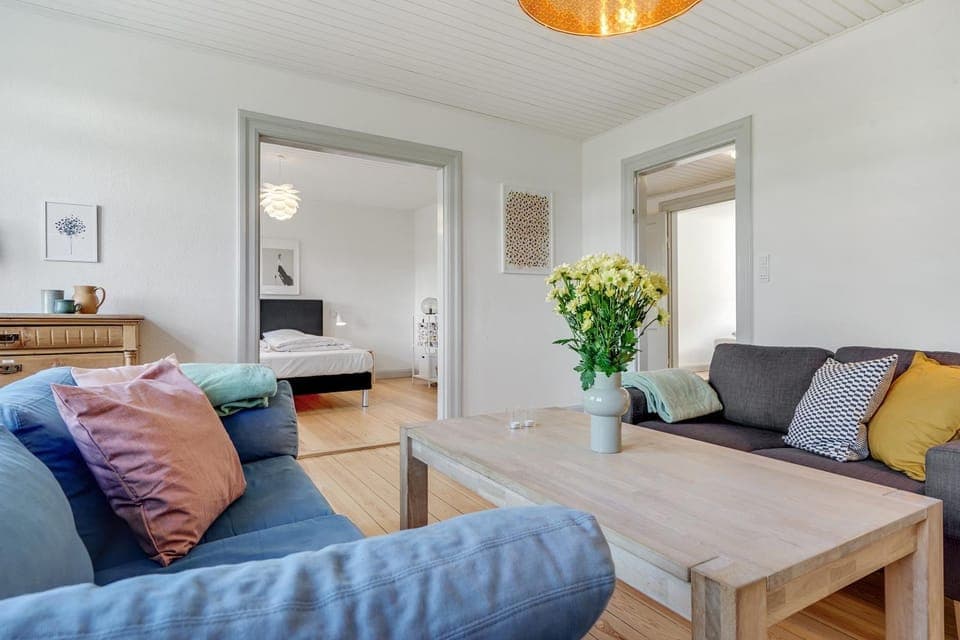 Living room, Photo of the whole room, Seating area