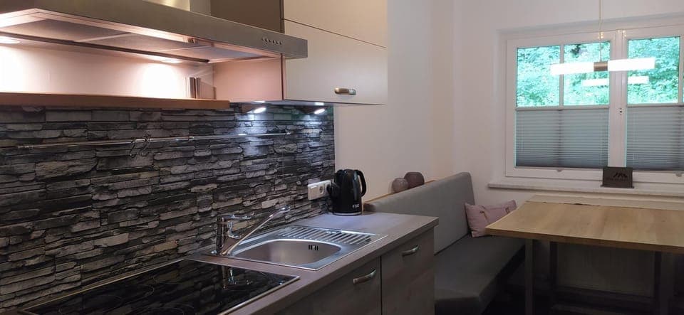 Kitchen or kitchenette, Dining area, Food