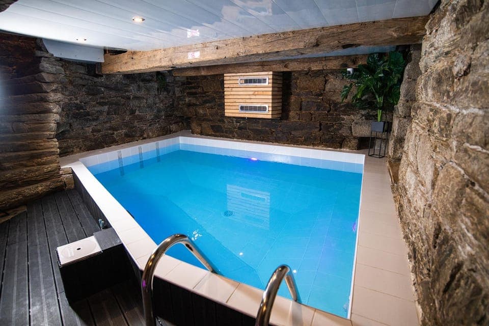 Spa and wellness centre/facilities, Swimming pool
