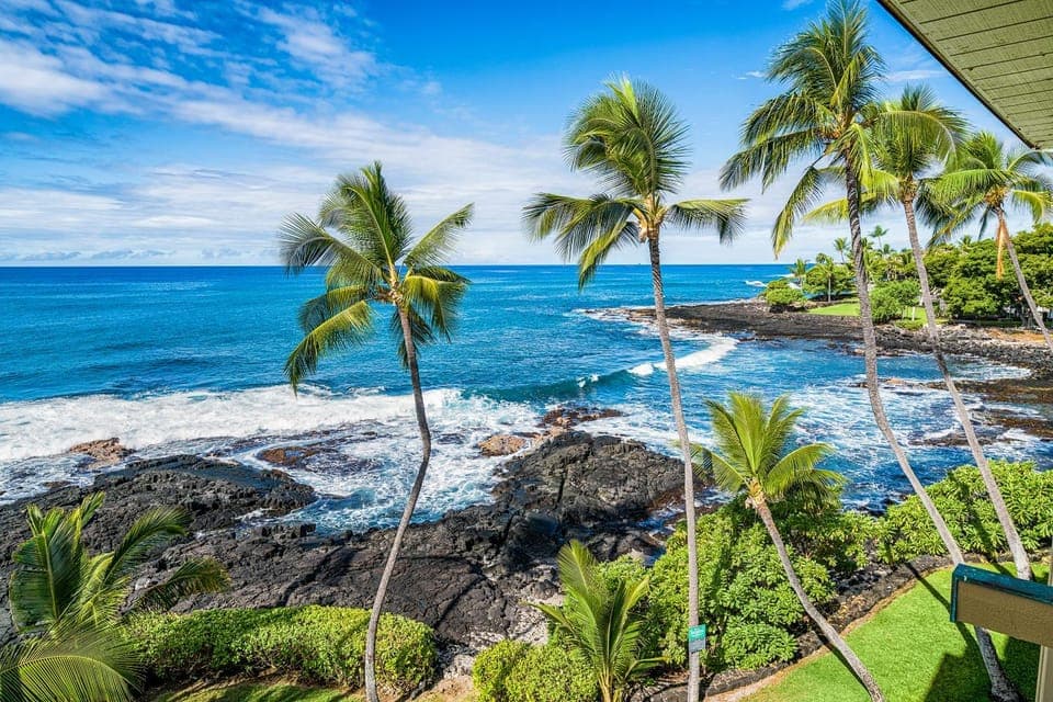 Natural landscape, Balcony/Terrace, Beach, Sea view