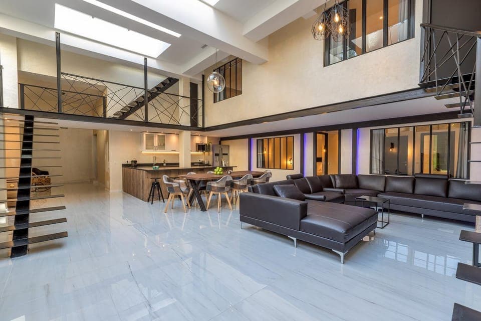 Communal lounge/ TV room, Living room, Banquet/Function facilities, Seating area, Dining area, Meeting/conference room, Inner courtyard view