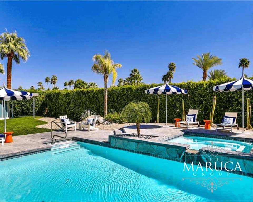 Hot Tub, Seating area, Garden view, Pool view, Swimming pool, sunbed