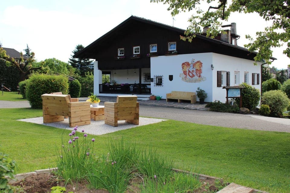 Property building, Facade/entrance, Spring, Summer, Garden, Seating area, Autumn, Garden view