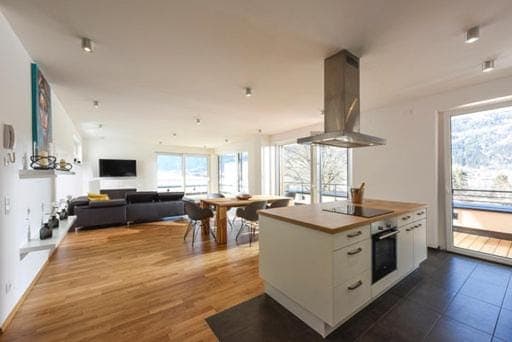 TV and multimedia, Kitchen or kitchenette, Dining area