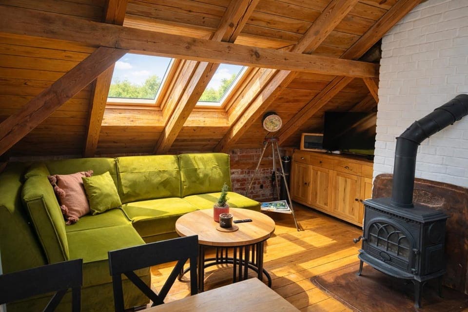 Living room, Seating area