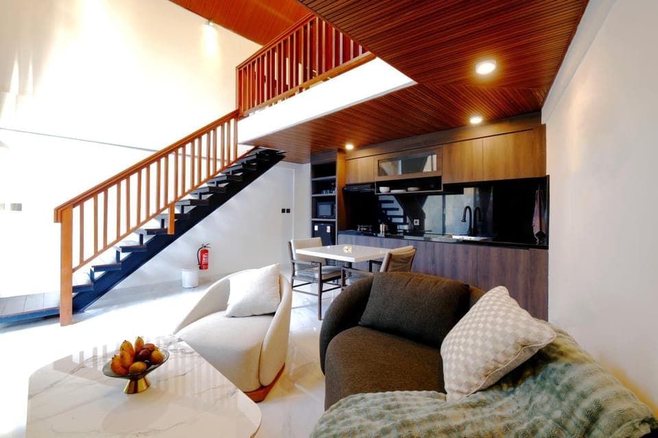 Kitchen or kitchenette, Living room, Seating area, Dining area