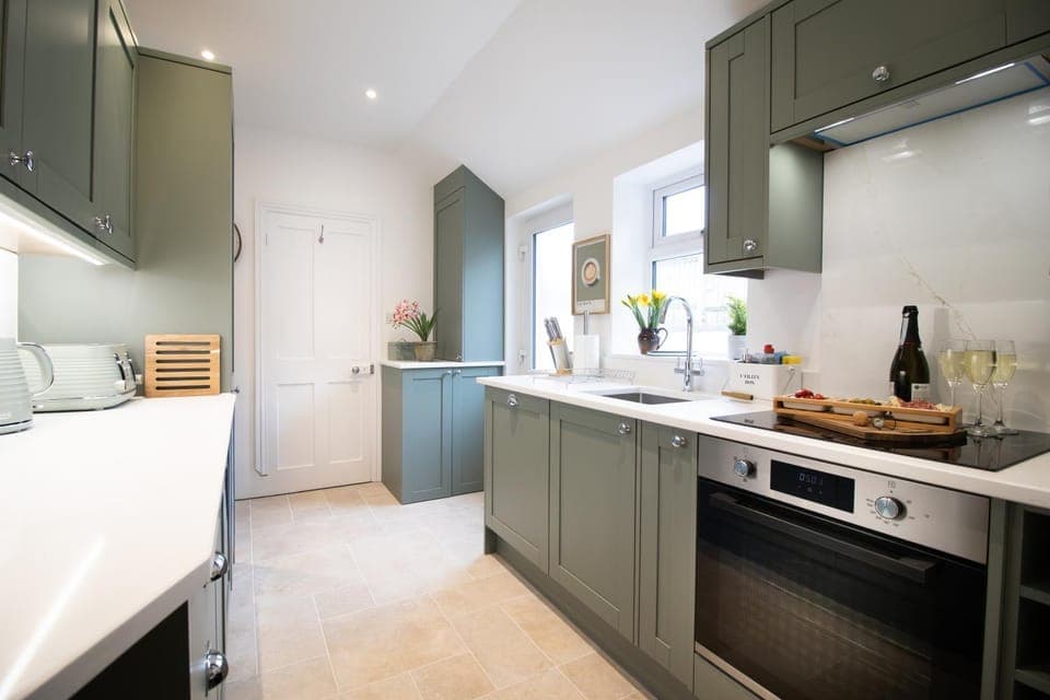 Kitchen or kitchenette, stove