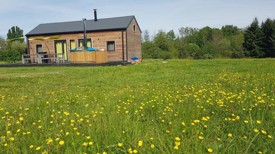 Property building, Natural landscape, Garden, Garden view