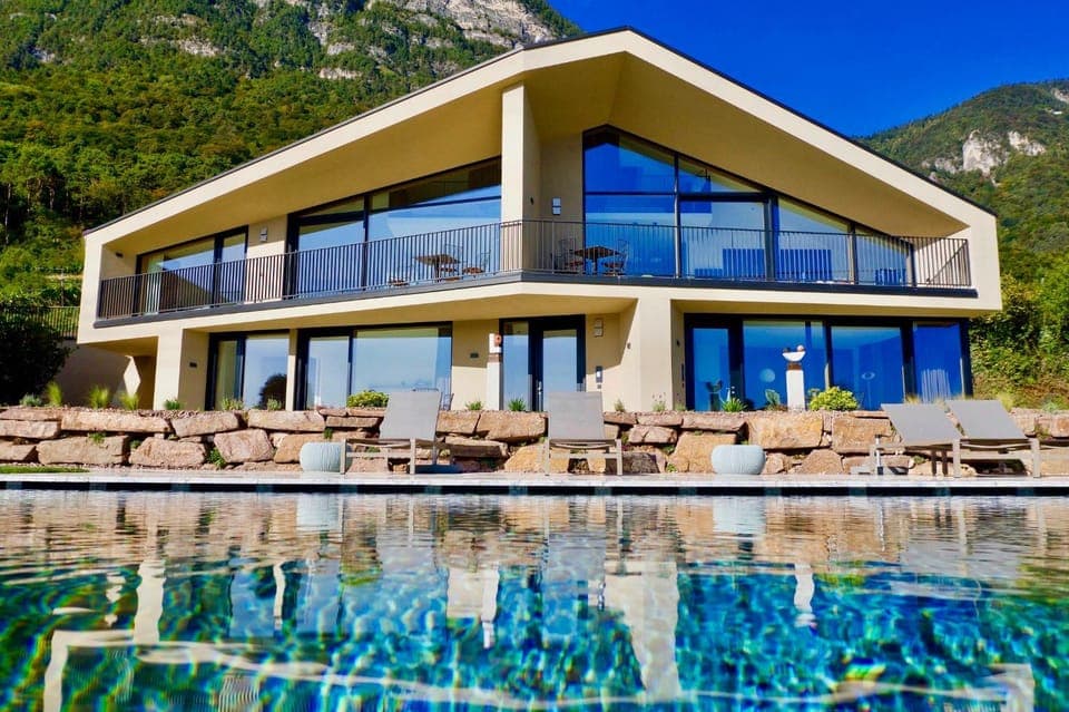 Property building, Swimming pool, Swimming pool