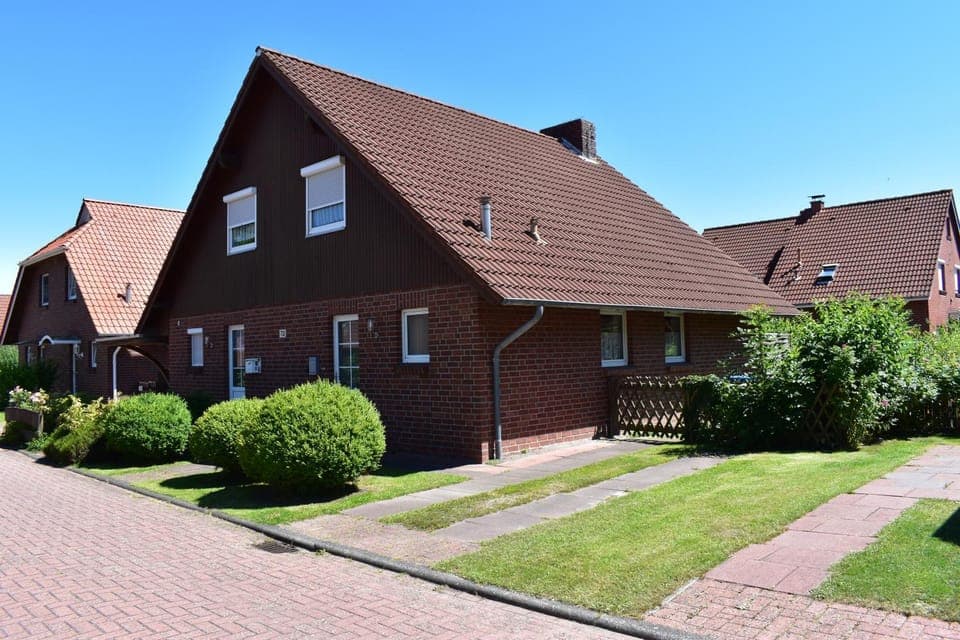 Property building, Neighbourhood, Street view