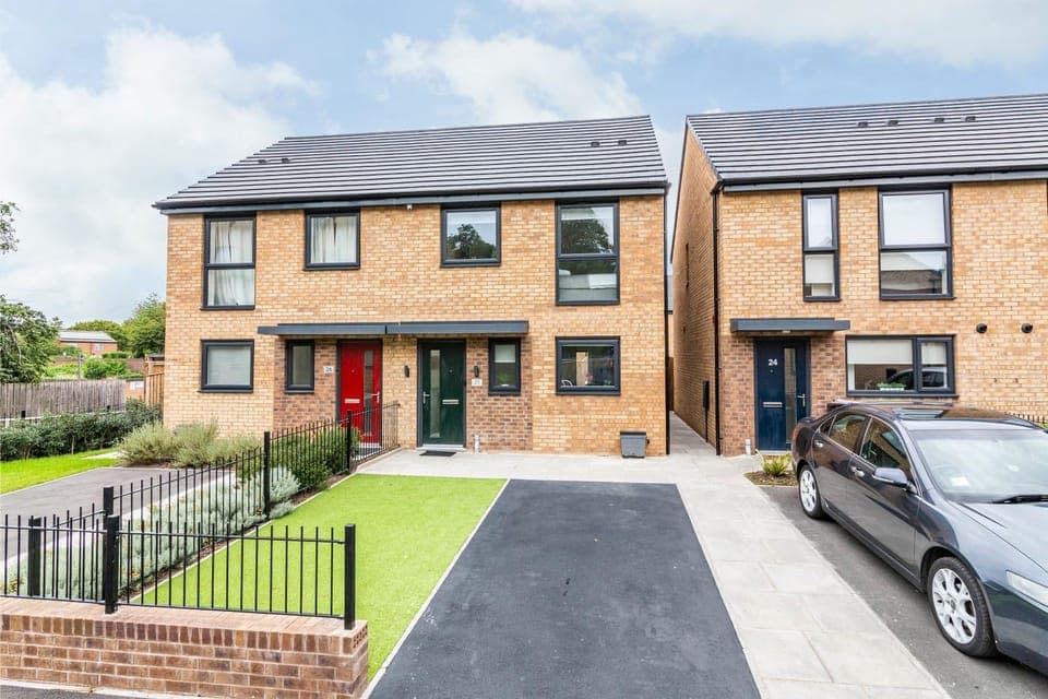 Property building, Facade/entrance