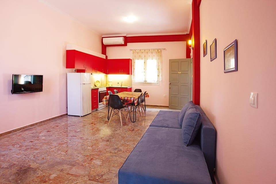 Living room, Dining area