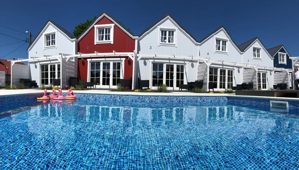 Property building, Swimming pool