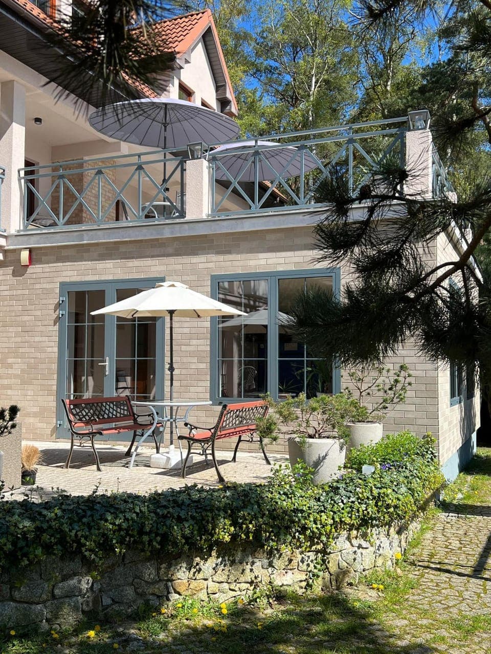 Property building, Balcony/Terrace