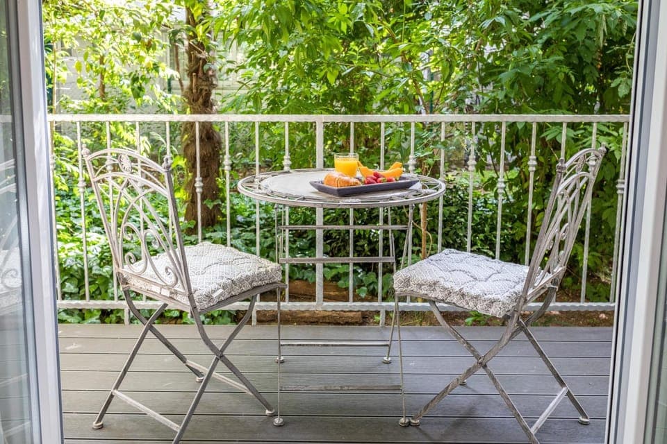Luxury rooms with balcony Bed and Breakfast in Zadar