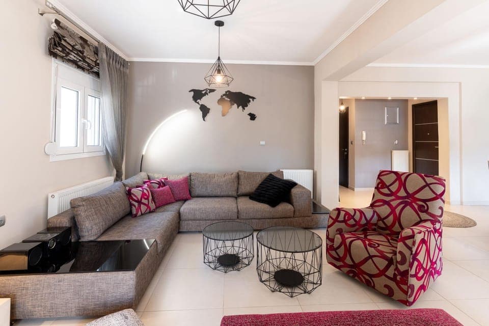 Living room, Seating area