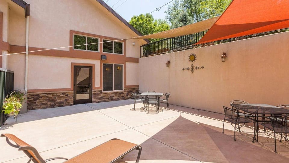 Property building, Balcony/Terrace