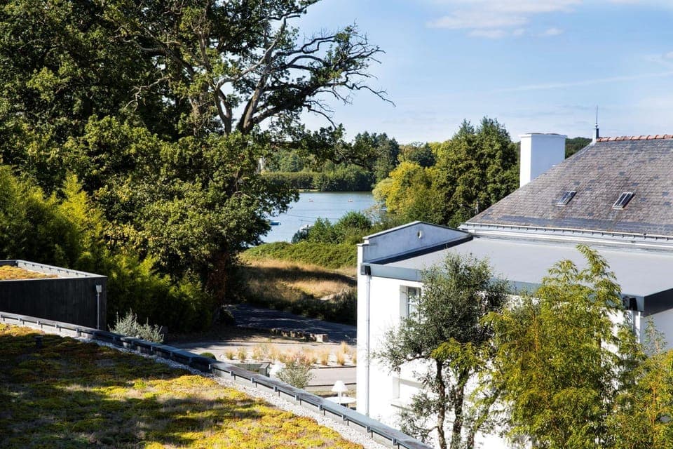 Photo of the whole room, On site