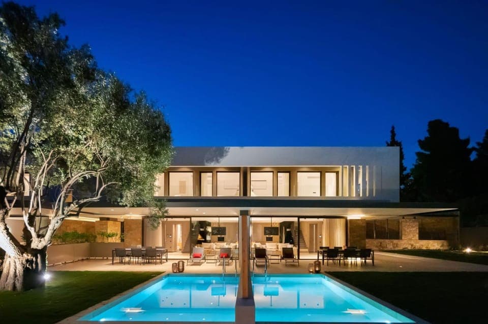 Property building, Garden, Balcony/Terrace, Swimming pool