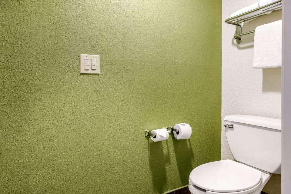 Bathroom, Photo of the whole room, On site