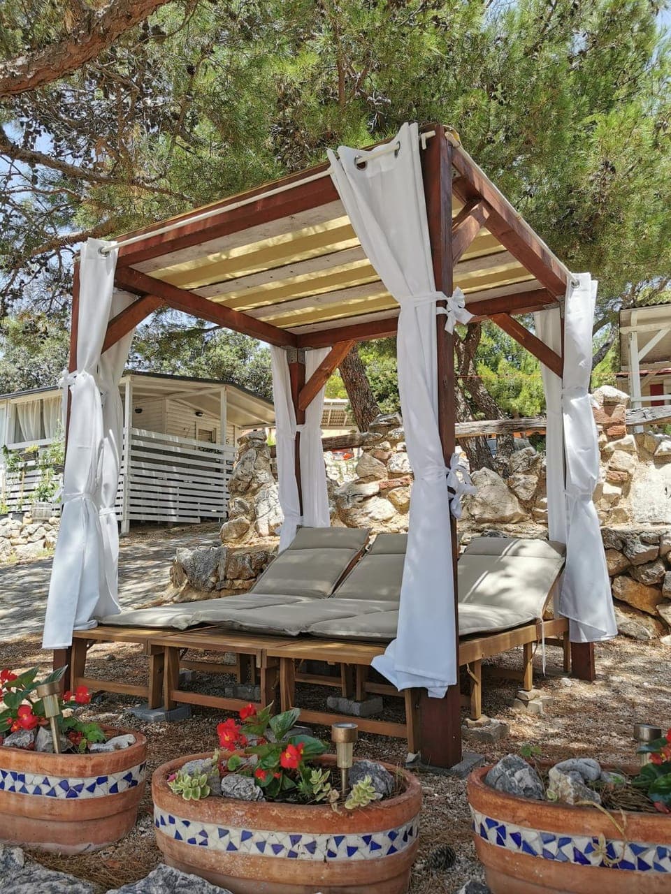 Garden, sunbed