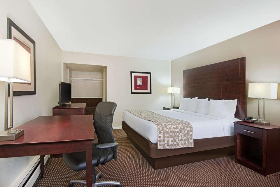 Photo of the whole room, On site