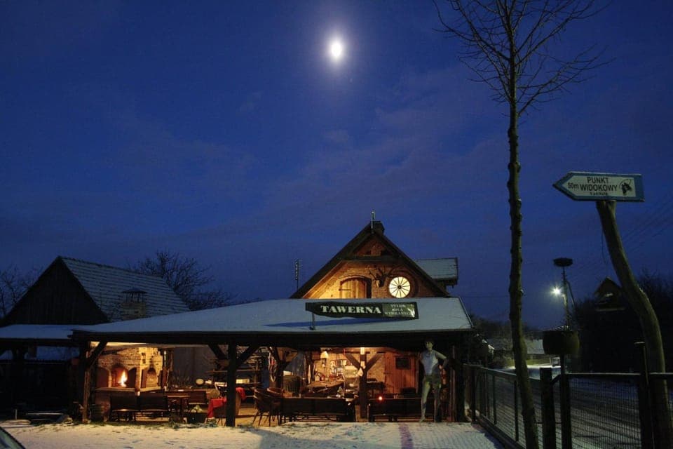 Property building, Facade/entrance, Property logo or sign