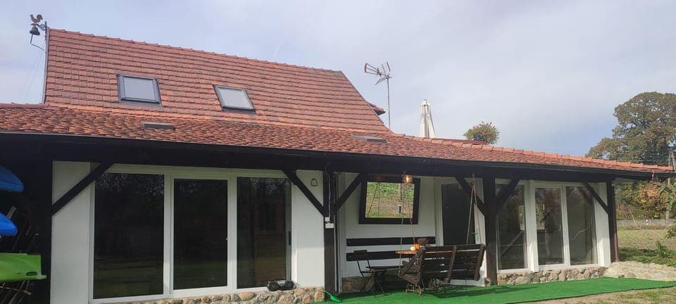 Patio, Facade/entrance